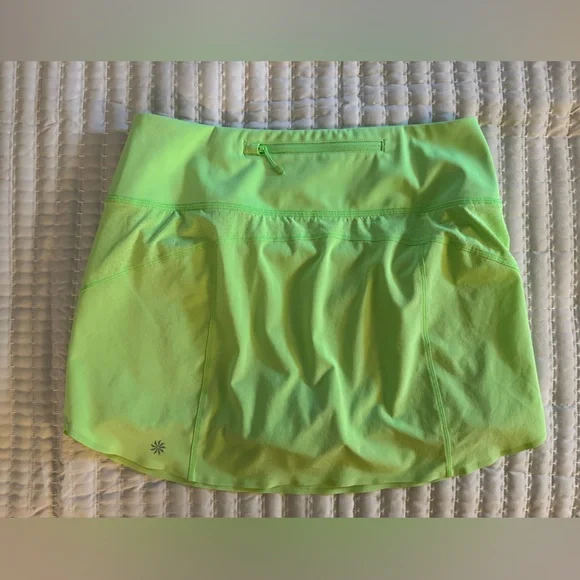 Athleta Run With It skirt - Neon Green! Excellent condition. Size Small. - Picture 7 of 9